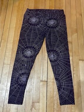 LuLaRoe Purple Leggings with White Spiderweb Print